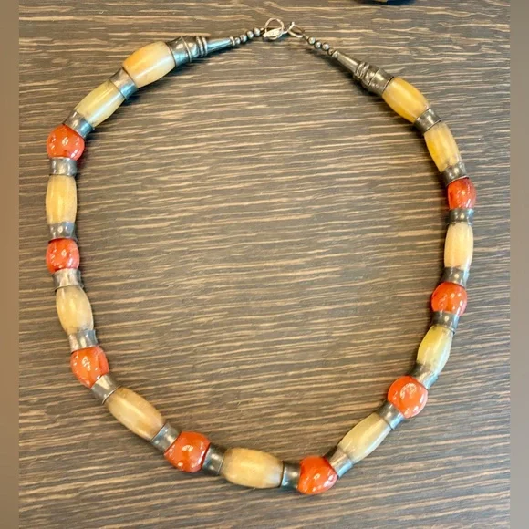 Women’s Costume Jewelry Lot 9‎ Necklaces, 1 Bracelet & 1 Brooch, Unique, Vinrage - Picture 7 of 12